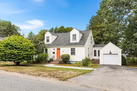 428 South St, Reading, MA 01867