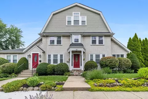 17 Woburn St, Medford, MA 02155