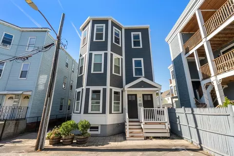 10 Cross Street Pl #3, Somerville, MA 02145