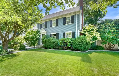 67 Lovell Rd, Melrose, MA 02176