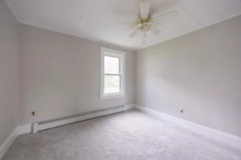 Bedroom - 35 Everett Ave, Webster, MA 01570 photo 3 of 11
