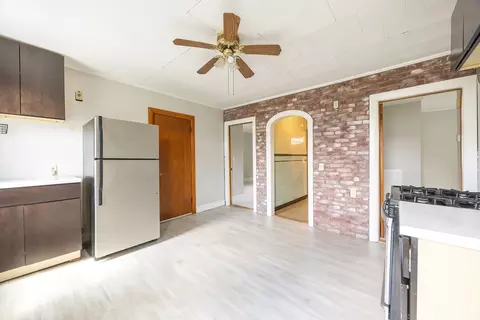Entry Way - 35 Everett Ave, Webster, MA 01570 photo 1 of 5