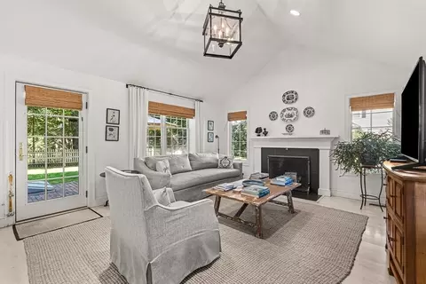 61 Mayo Rd, Wellesley, MA 02482 photo 12