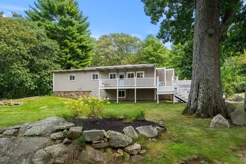 71 Walnut Rd, Swampscott, MA 01907