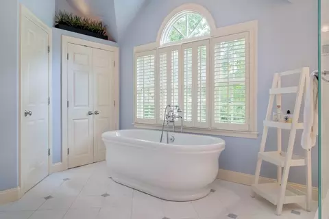 38 Fuller Brook Rd, Wellesley, MA 02482 photo 24