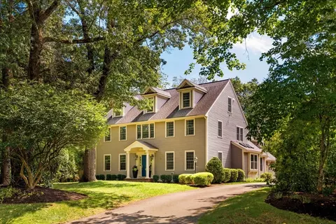 38 Fuller Brook Rd, Wellesley, MA 02482