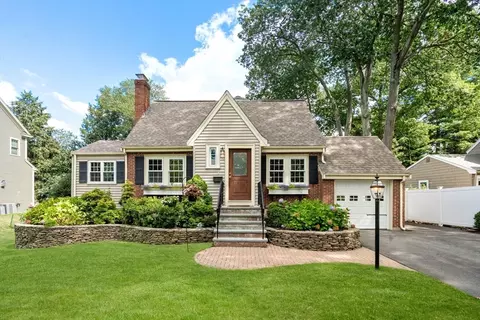 140 Grant St, Needham, MA 02492