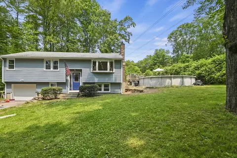 175 Armsby Rd, Sutton, MA 01590