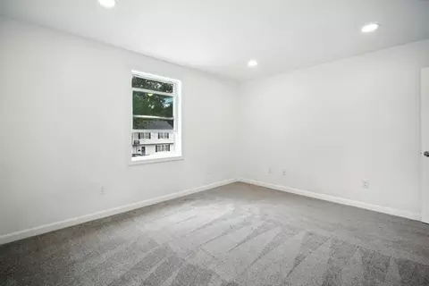150 Seymour Ave, Springfield, MA 01109 photo 17