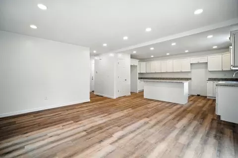 150 Seymour Ave, Springfield, MA 01109 photo 7