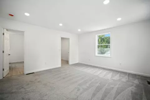 150 Seymour Ave, Springfield, MA 01109 photo 19