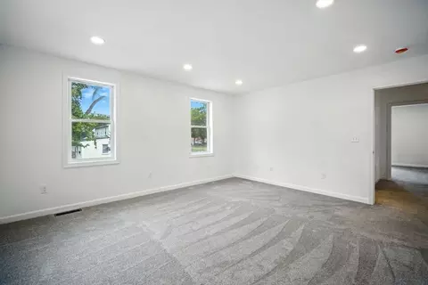 150 Seymour Ave, Springfield, MA 01109 photo 20