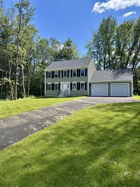 102 Pearl St, Winchendon, MA 01475