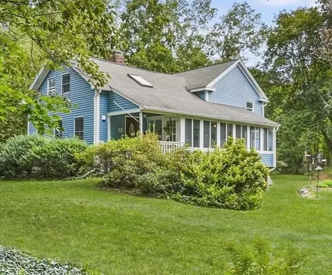 11 Chestnut St, Stow, MA 01775
