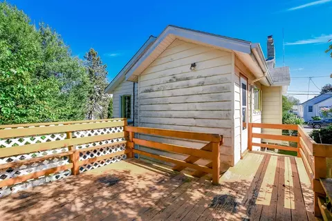 Exterior - 23 Bates St, Hull, MA 02045 photo 8 of 11