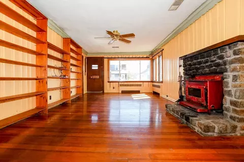 Living - 23 Bates St, Hull, MA 02045 photo 3 of 3
