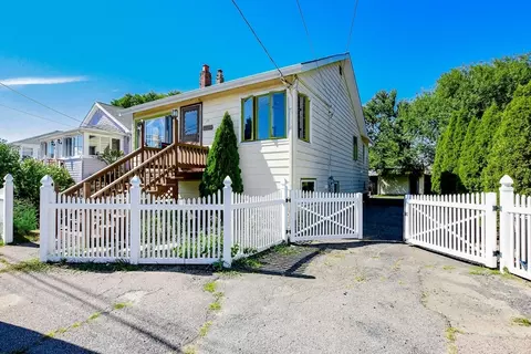 Exterior - 23 Bates St, Hull, MA 02045 photo 2 of 11