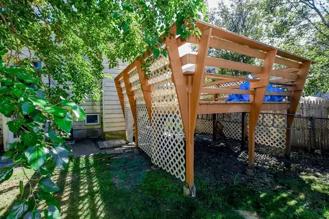 Exterior - 23 Bates St, Hull, MA 02045 photo 10 of 11