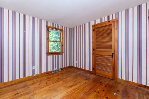 Bedroom - 124 E Belcher Rd, Foxboro, MA 02035 photo 7 of 11