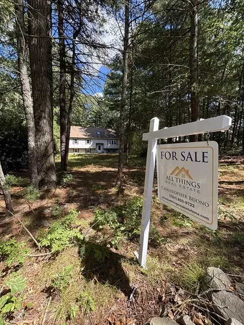 124 E Belcher Rd, Foxboro, MA 02035