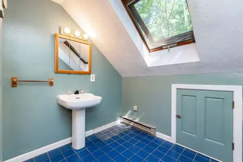 Bath - 124 E Belcher Rd, Foxboro, MA 02035 photo 1 of 5