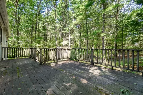 Exterior - 124 E Belcher Rd, Foxboro, MA 02035 photo 2 of 10
