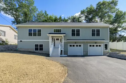 55 Woodrow St, Springfield, MA 01119