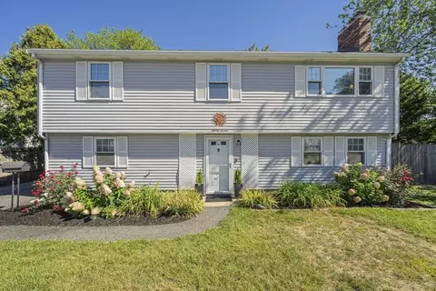 27 Plant Rd, Waltham, MA 02451