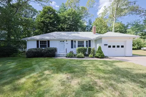 1165 Washington St, Walpole, MA 02081