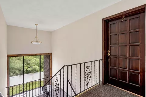Entry Way - 9 Thomas St #C5, Saugus, MA 01906 photo 1 of 2