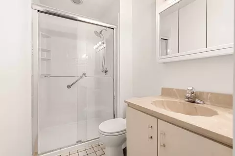 Bath - 9 Thomas St #C5, Saugus, MA 01906 photo 1 of 3