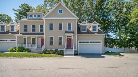 15 Middlewood Dr #15, Wenham, MA 01984