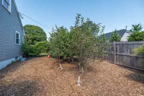 45 Willow St, Hamilton, MA 01982 photo 26