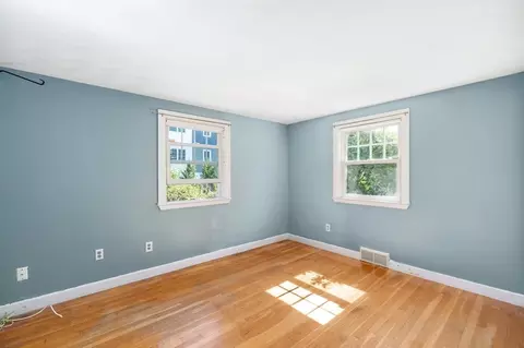 45 Willow St, Hamilton, MA 01982 photo 15