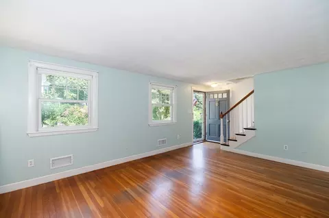 45 Willow St, Hamilton, MA 01982 photo 10