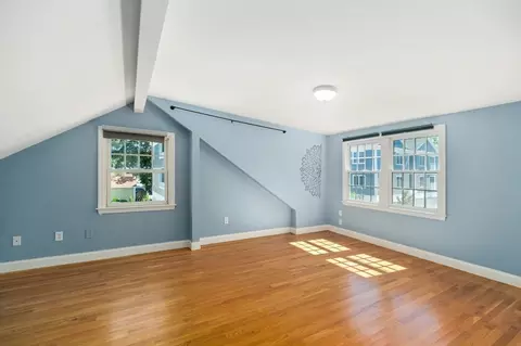 45 Willow St, Hamilton, MA 01982 photo 12
