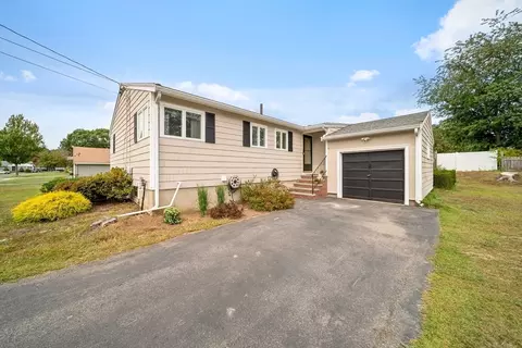 8 Butterworth Rd, Beverly, MA 01915