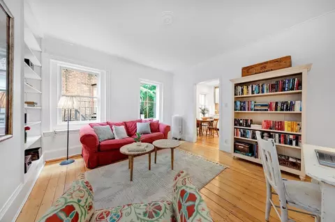 32 Myrtle #4-2, Boston, MA 02114