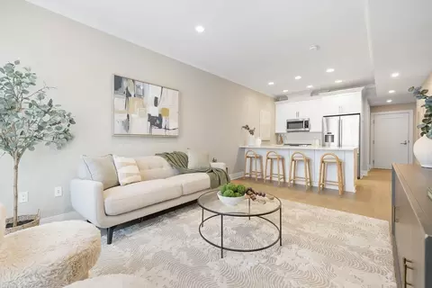 353 Summer St #211, Somerville, MA 02144