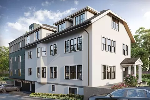 63 Green St #2, Brookline, MA 02446