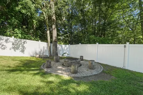 Exterior - 161 Brook St, Dracut, MA 01826 photo 8 of 12