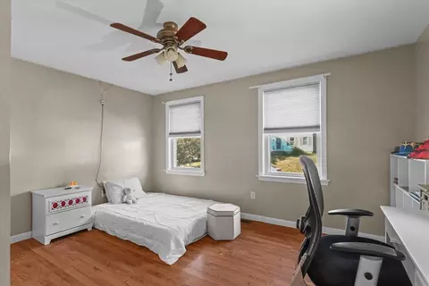 Bedroom - 161 Brook St, Dracut, MA 01826 photo 4 of 5