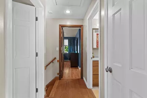 Entry Way - 161 Brook St, Dracut, MA 01826 photo 1 of 3