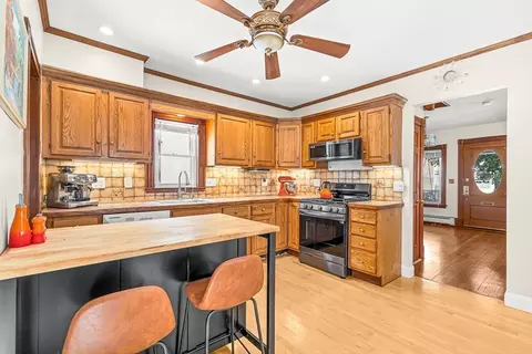 12 Morris St, Everett, MA 02149 photo 5