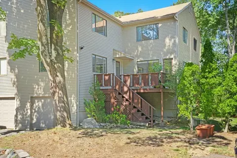 123 Chapin Rd #1D4, Hudson, MA 01749