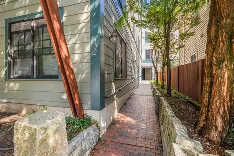 432 Norfolk St #4G, Somerville, MA 02143