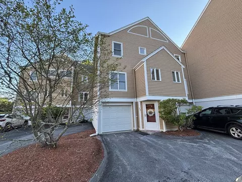 12 Merlin Ct #12, Worcester, MA 01602