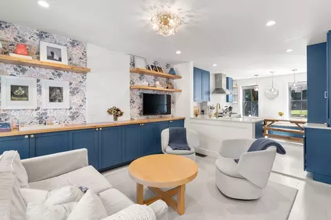 107 Baldwin St, Charlestown, MA 02129