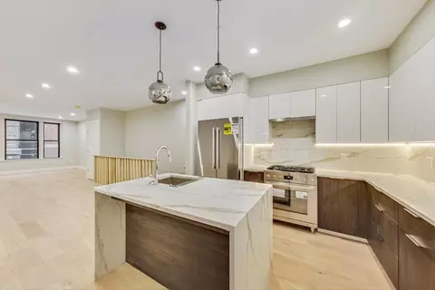 14 N Bennet St #1, Boston, MA 02113