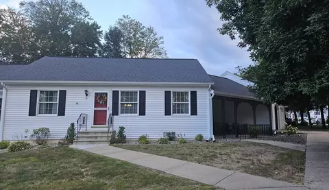 76 Rosewood Ln #76, Southwick, MA 01077